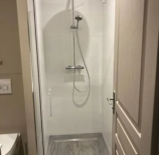 Les Volets Bleus Апартаменты